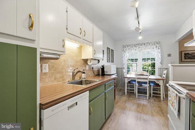 407 HANCOCK CT, North Wales, PA 19454