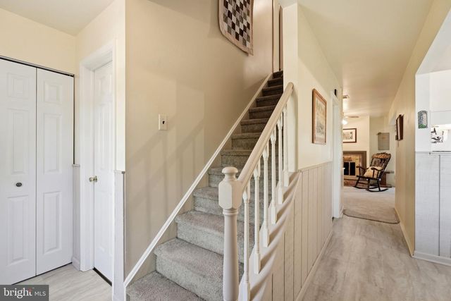 407 HANCOCK CT, North Wales, PA 19454