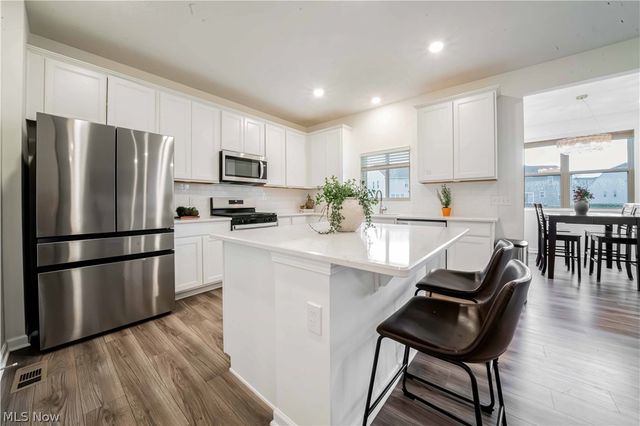 12577 Challenge Way, Columbia Station, OH 44028