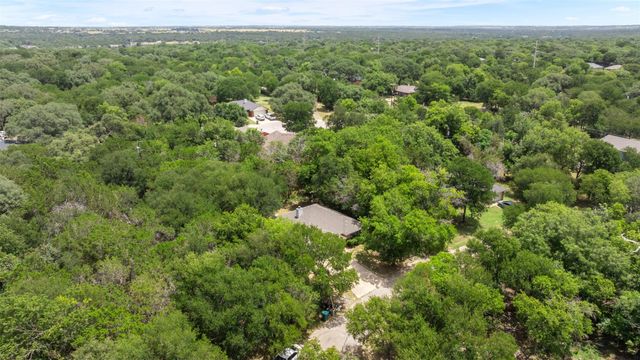 8 Dog Wood CT, Belton, TX 76513