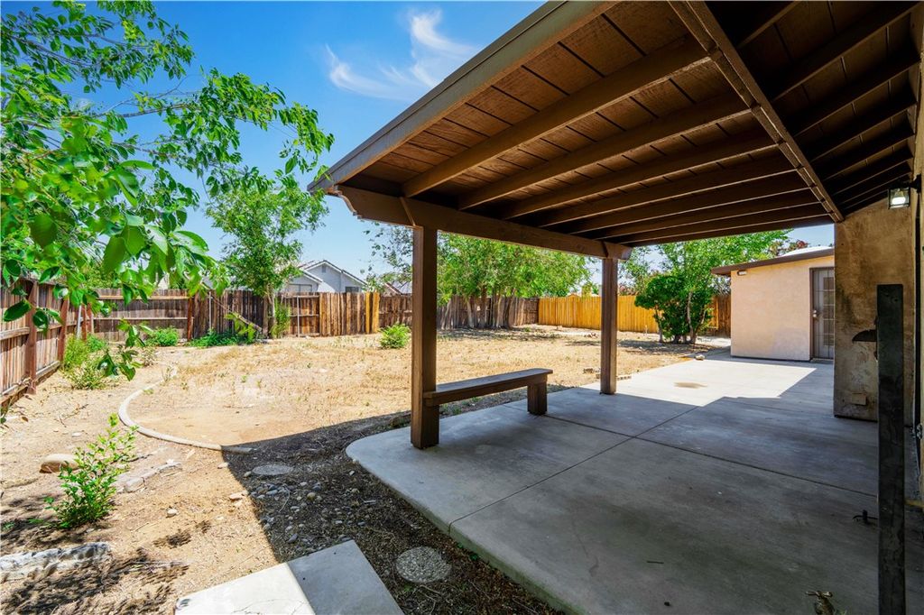 Image 21 of property listing at 5125 Ruby Court, Quartz Hill, CA 93536