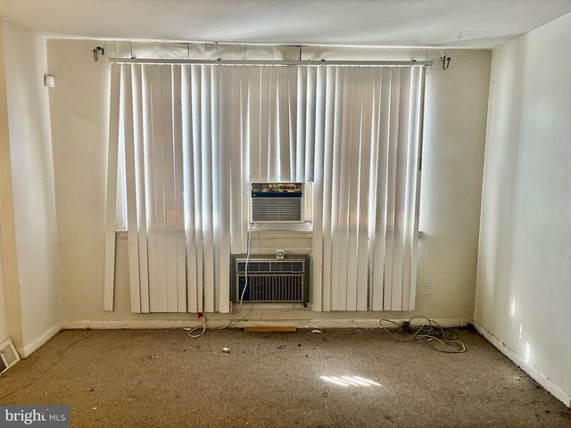 2727 CRANSTON RD, Philadelphia, PA 19131