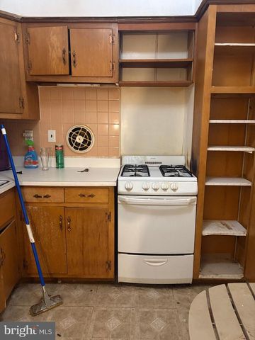 2727 CRANSTON RD, Philadelphia, PA 19131