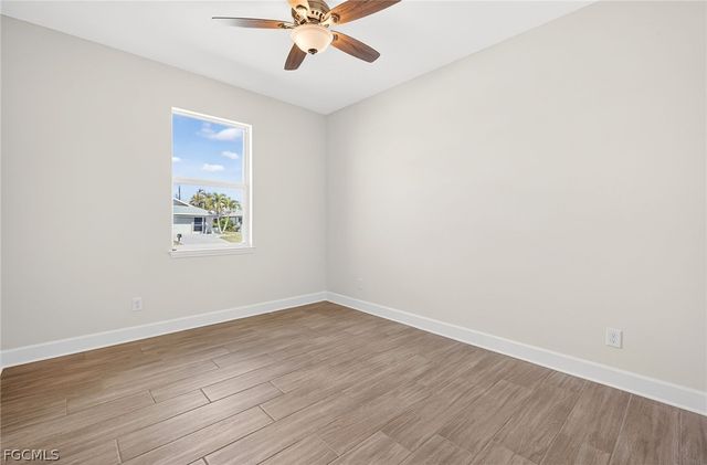 1140 SE 33rd ST, Cape Coral, FL 33904