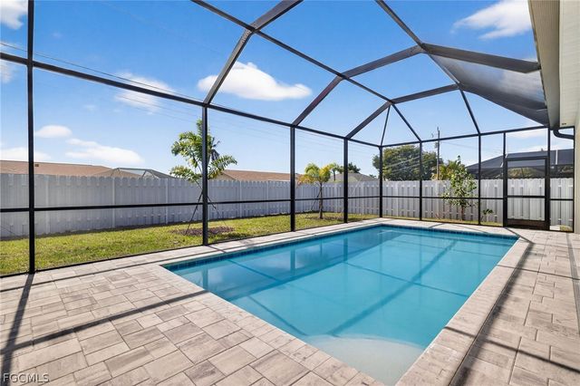 1140 SE 33rd ST, Cape Coral, FL 33904