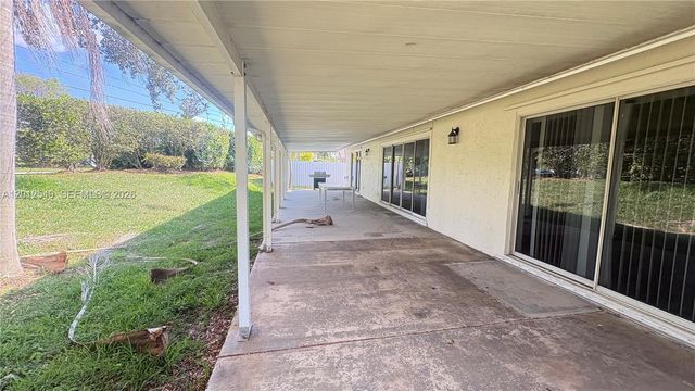 759 NW 161st Ave 0, Pembroke Pines, FL 33028