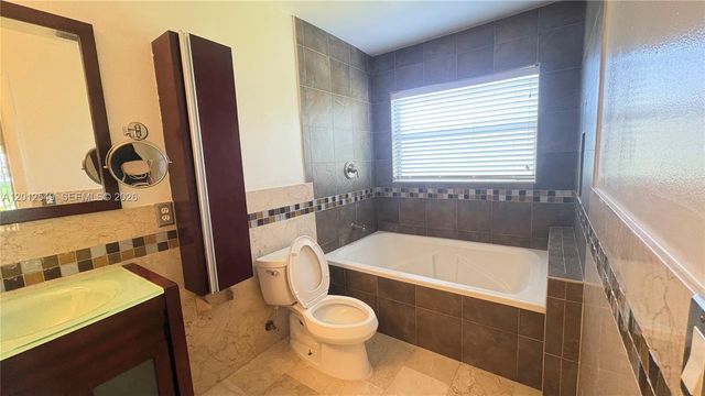 759 NW 161st Ave 0, Pembroke Pines, FL 33028