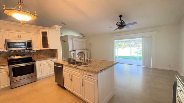 759 NW 161st Ave 0, Pembroke Pines, FL 33028
