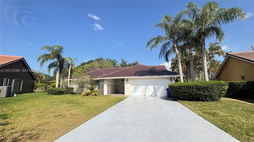759 NW 161st Ave 0, Pembroke Pines, FL 33028