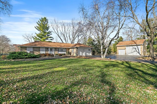 4917 Wayside Drive, Mchenry, IL 60051