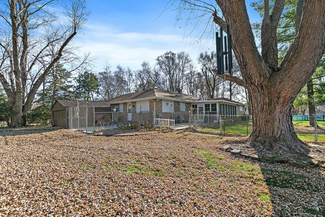 4917 Wayside Drive, Mchenry, IL 60051
