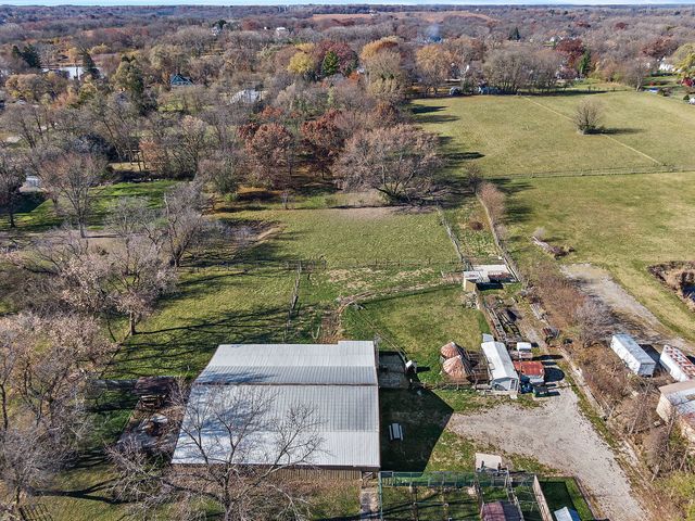 4917 Wayside Drive, Mchenry, IL 60051