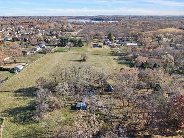 4917 Wayside Drive, Mchenry, IL 60051