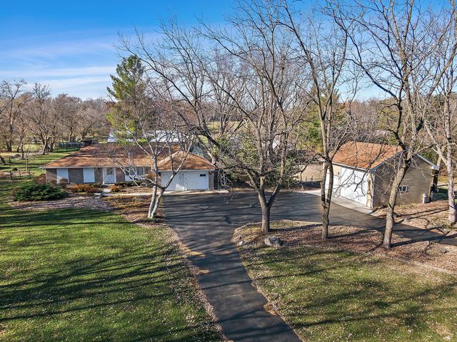 4917 Wayside Drive, Mchenry, IL 60051