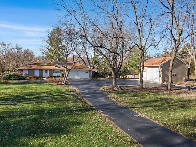 4917 Wayside Drive, Mchenry, IL 60051