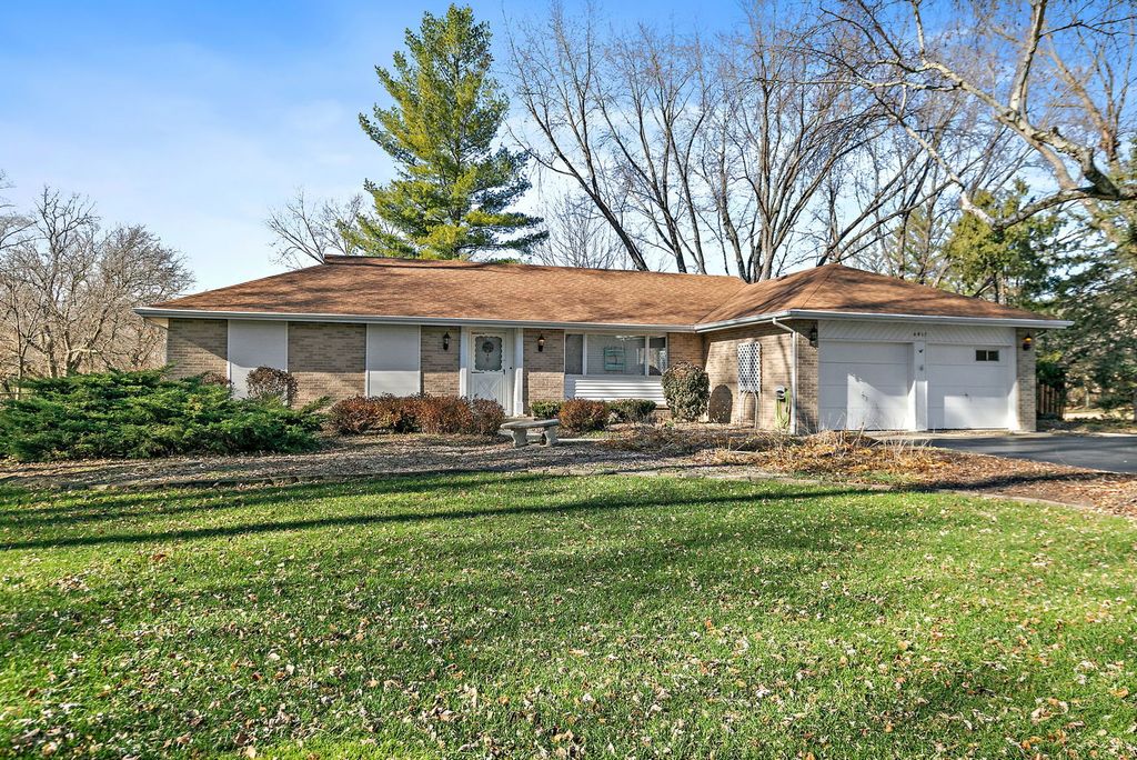 4917 Wayside Drive, Mchenry, IL 60051