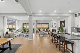 6767 SKYVIEW DRIVE, Oakland, CA 94605