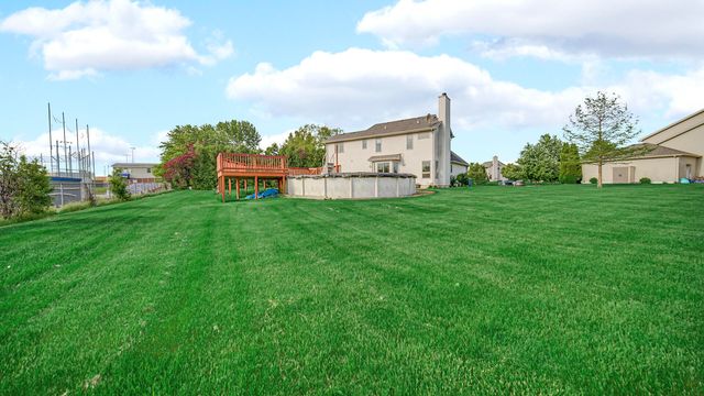 11616 Barberry Court, St. John, IN 46373