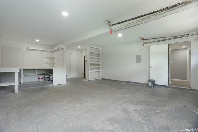 10406 Greenbay, San Antonio, TX 78230