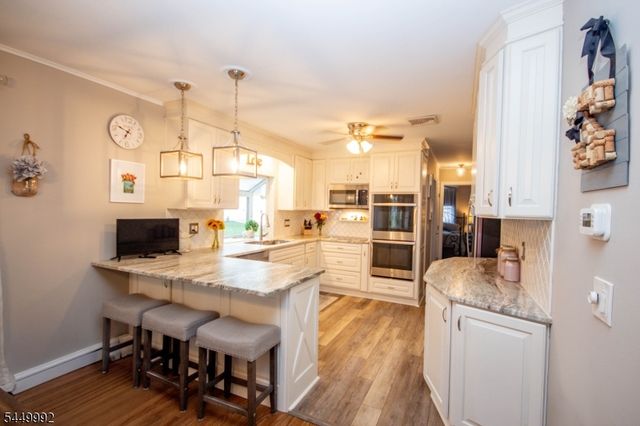 4 Birch Dr, Newton Town, NJ 07860