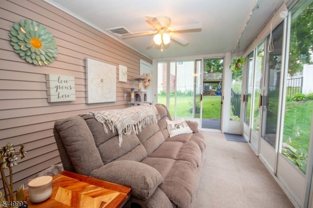 4 Birch Dr, Newton Town, NJ 07860