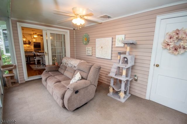 4 Birch Dr, Newton Town, NJ 07860