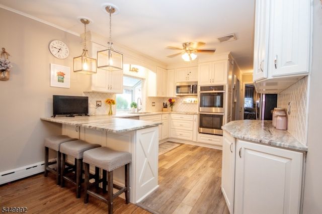 4 Birch Dr, Newton Town, NJ 07860