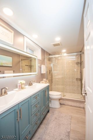 4 Birch Dr, Newton Town, NJ 07860