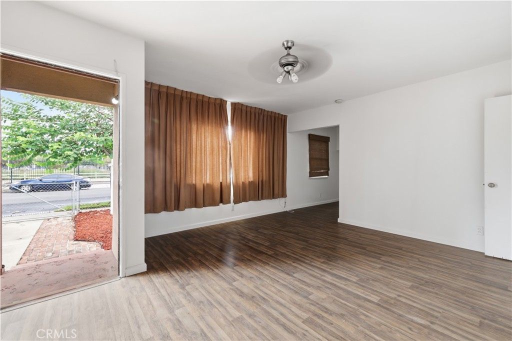324 E 55th, Los Angeles, CA 90011 — photo 2