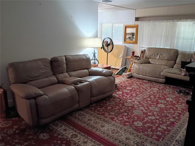 111 SOUTH BOULEVARD E, Davenport, FL 33837