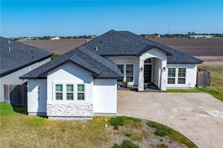 9610 Spanish Oak Dr, Corpus Christi, TX 78410