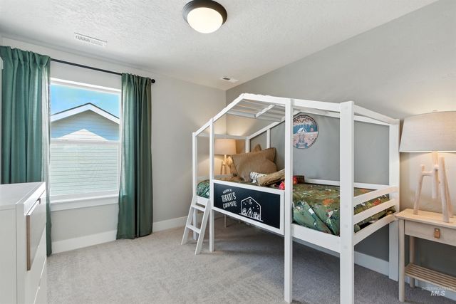 5947 W Parachute Dr, Meridian, ID 83646