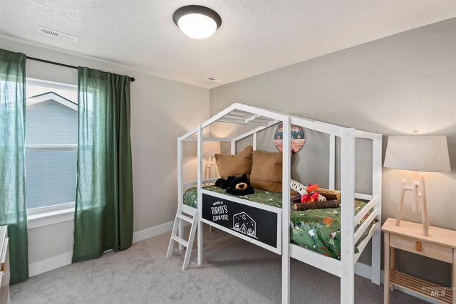 5947 W Parachute Dr, Meridian, ID 83646