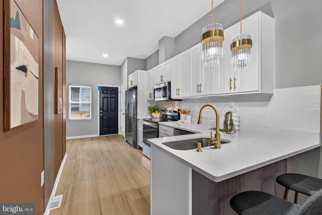 946 W FRANKLIN ST, Baltimore, MD 21223