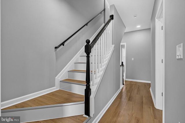 946 W FRANKLIN ST, Baltimore, MD 21223