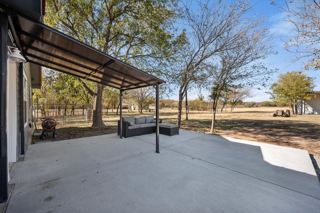 1301 County Road 705 Road, Joshua, TX 76058