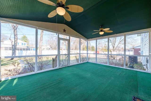 2407 MCCAWBER DR, Wilmington, DE 19808