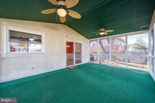 2407 MCCAWBER DR, Wilmington, DE 19808