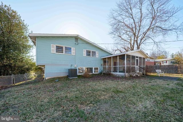 2407 MCCAWBER DR, Wilmington, DE 19808