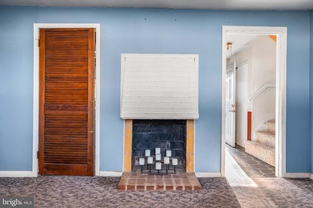 2407 MCCAWBER DR, Wilmington, DE 19808