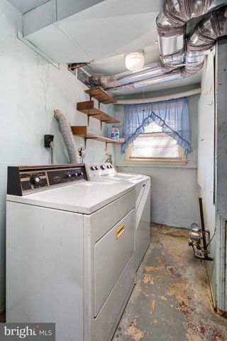 2407 MCCAWBER DR, Wilmington, DE 19808