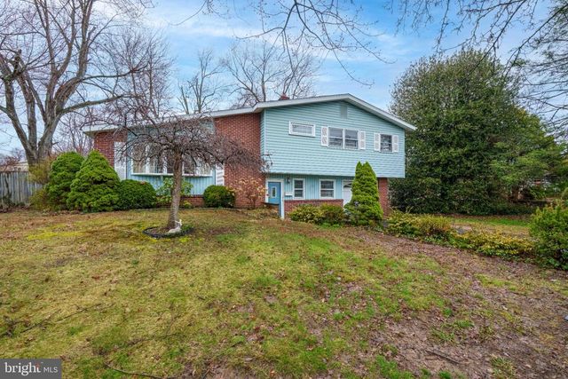 2407 MCCAWBER DR, Wilmington, DE 19808