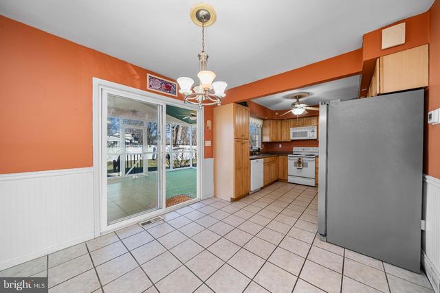 2407 MCCAWBER DR, Wilmington, DE 19808