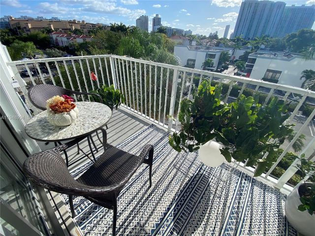 2851 NE 183rd Street 303E, Aventura, FL 33160