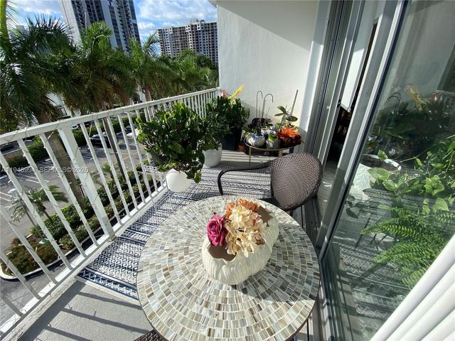 2851 NE 183rd Street 303E, Aventura, FL 33160