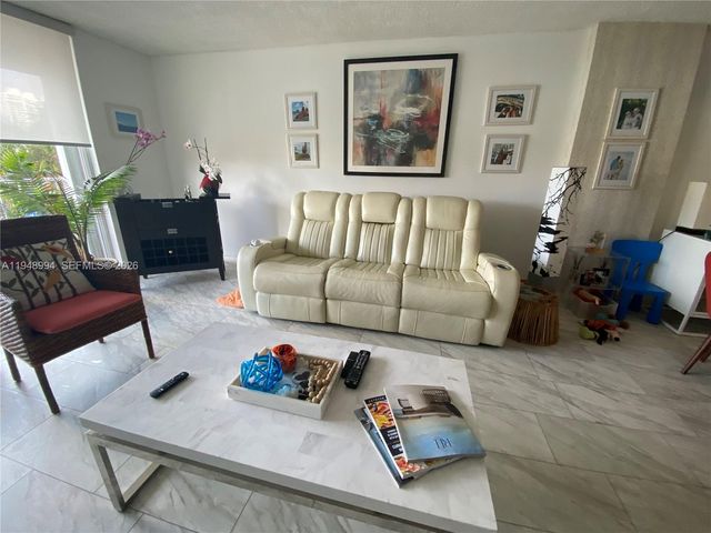 2851 NE 183rd Street 303E, Aventura, FL 33160