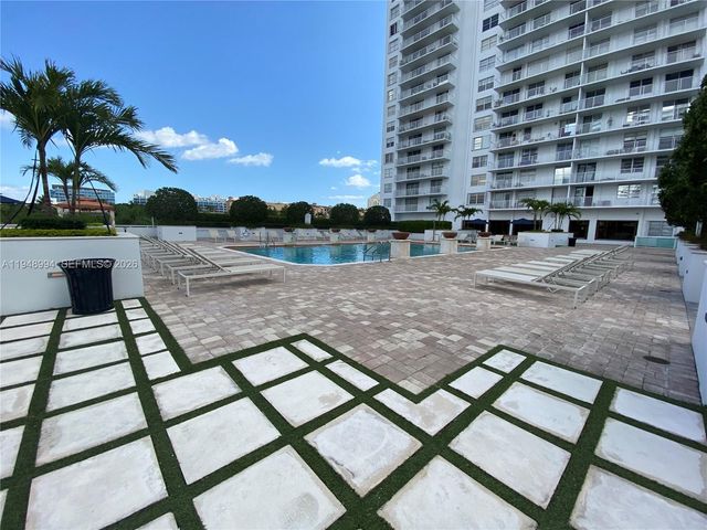 2851 NE 183rd Street 303E, Aventura, FL 33160