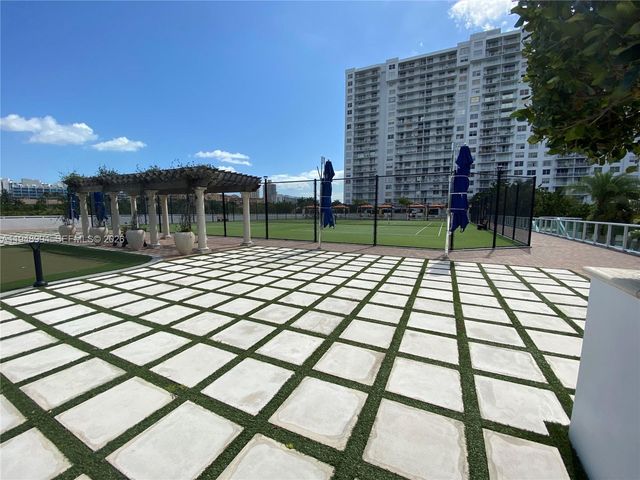 2851 NE 183rd Street 303E, Aventura, FL 33160