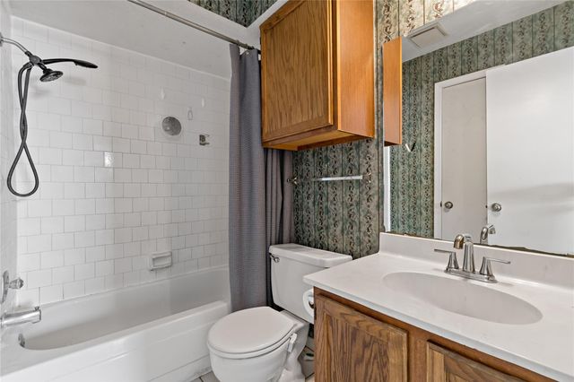 7410 Londres Drive, Houston, TX 77083