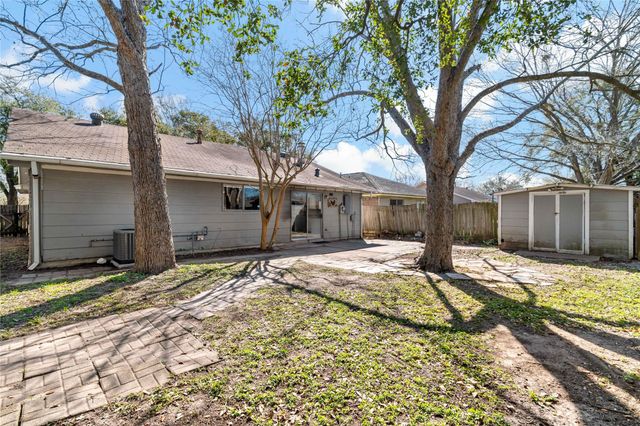 7410 Londres Drive, Houston, TX 77083